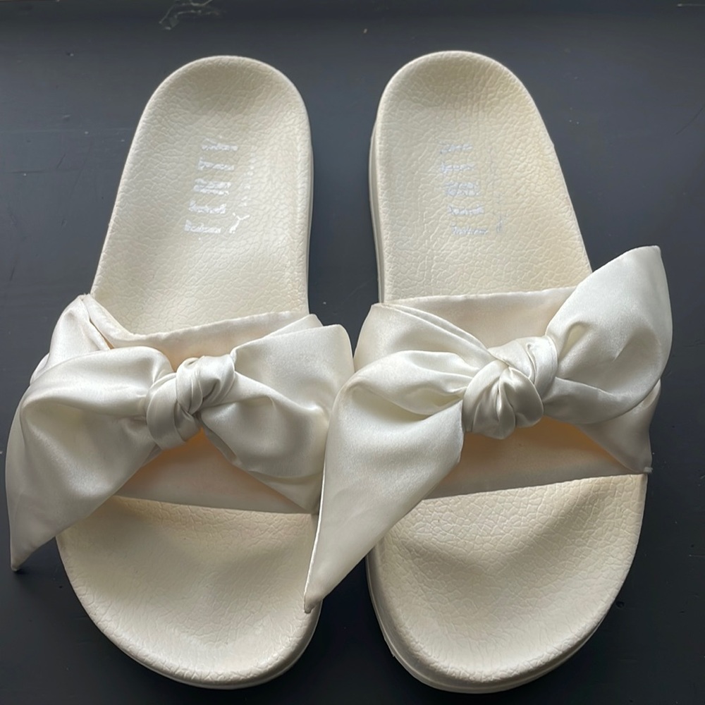 Women’s Fenty x Puma Slides